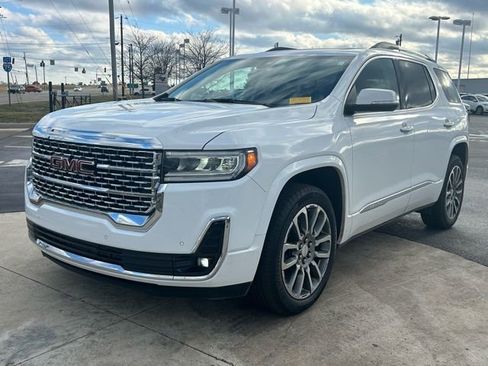 Used 2023 GMC Acadia Denali w/ Trailering Package image 3