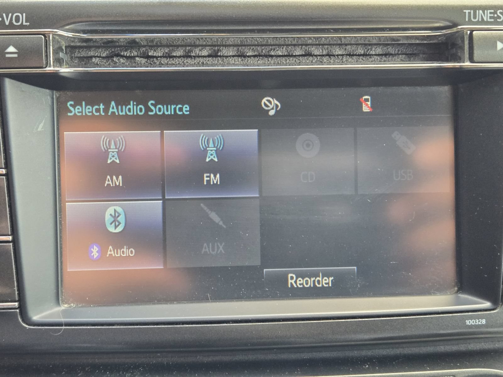 Used 2015 Toyota RAV4 LE AWD/4WD image 16