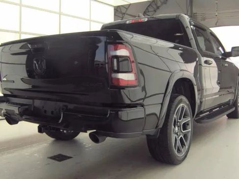 Used 2019 RAM 1500 Laramie AWD/4WD image 5