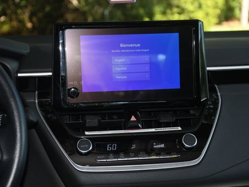 Used 2024 Toyota Corolla LE image 15