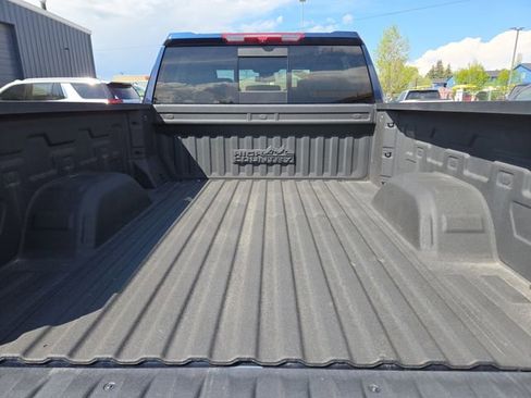 Used 2022 Chevrolet Silverado 1500 High Country w/ Z71 Off-Road Package AWD/4WD image 35