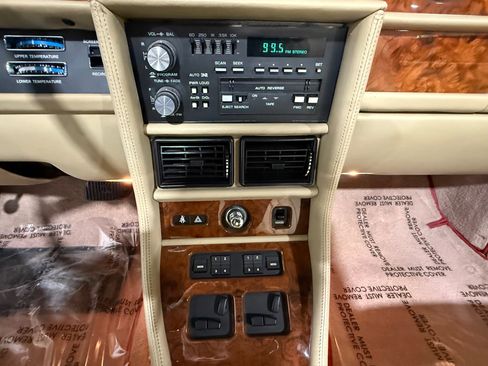 Used 1988 Rolls-Royce Corniche II image 57