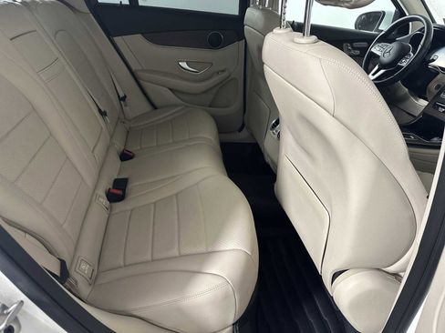 Used 2022 Mercedes-Benz GLC 300 image 7