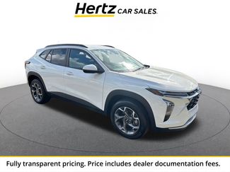 Used 2025 Chevrolet Trax LT FWD video 1