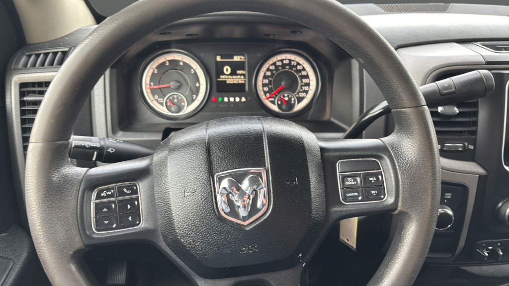 Used 2018 RAM 3500 Tradesman w/ Chrome Appearance Group AWD/4WD image 10