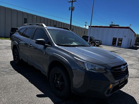 Used 2022 Subaru Outback Wilderness AWD/4WD image 7