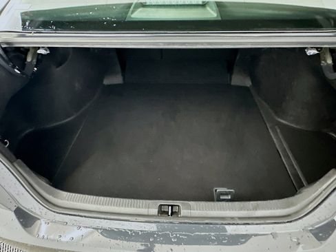 Used 2025 Toyota Camry LE image 30