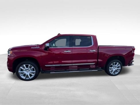 Certified 2025 Chevrolet Silverado 1500 High Country AWD/4WD image 3