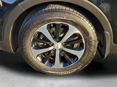 Used 2017 Kia Sorento EX w/ EX V6 Premium Package image 8