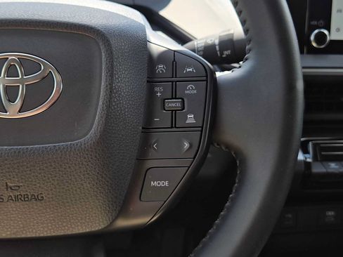 Used 2024 Toyota Prius LE AWD/4WD image 30
