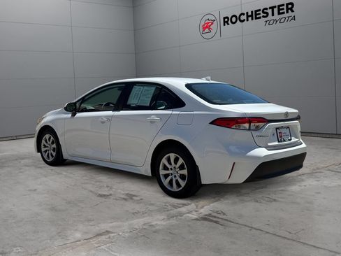 Certified 2025 Toyota Corolla LE FWD image 3