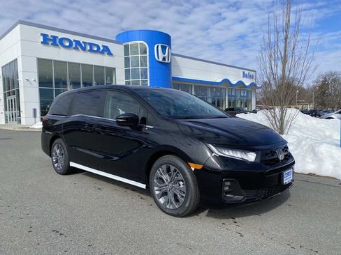New 2026 Honda Odyssey Touring image 1