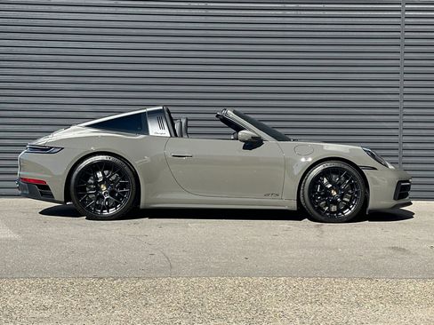 Used 2023 Porsche 911 Targa 4 GTS image 9