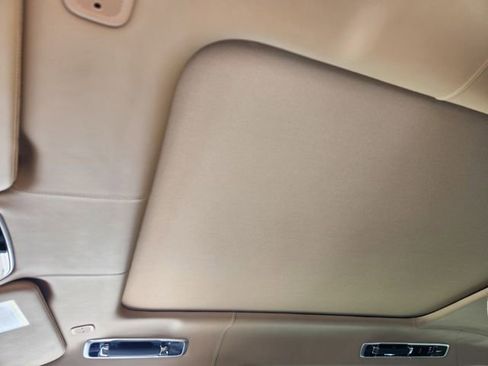 New 2026 Land Rover Range Rover Long Wheelbase Autobiography image 18