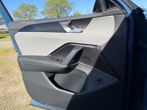 New 2026 Volkswagen Tiguan SE R-Line AWD/4WD image 14