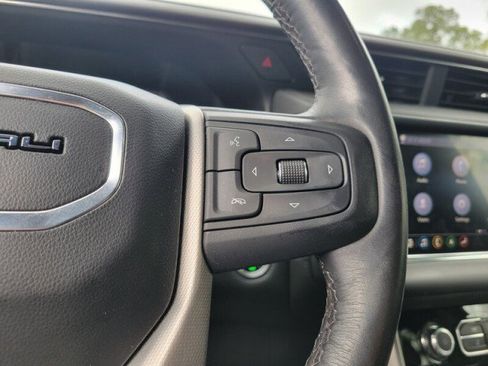 Used 2021 GMC Yukon XL Denali image 11