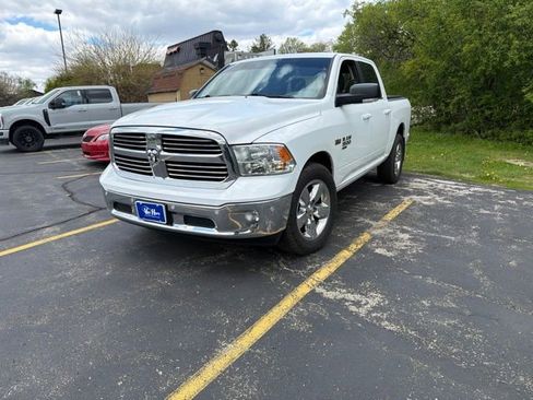 Used 2019 RAM 1500 Big Horn AWD/4WD image 3