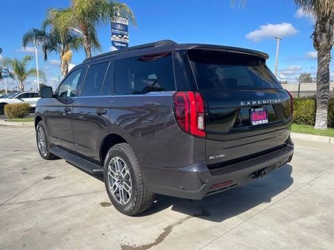 New 2025 Ford Expedition Active image 3