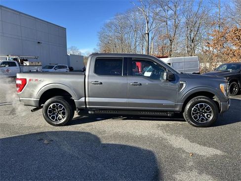 Used 2022 Ford F150 Lariat image 2