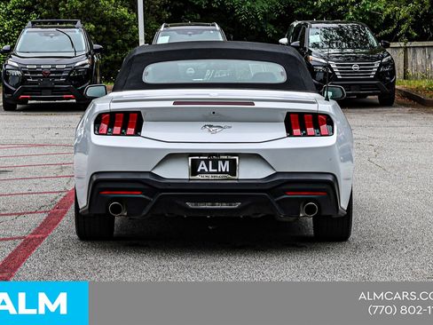 Used 2025 Ford Mustang Premium RWD image 13