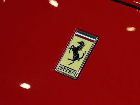 Certified 2022 Ferrari Portofino M image 25