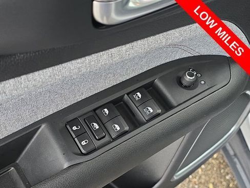 Certified 2024 Jeep Compass Latitude image 10