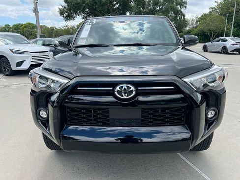 Used 2023 Toyota 4Runner SR5 Premium w/ Moonroof Package RWD image 2