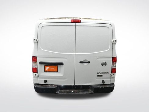 Used 2014 Nissan NV 2500 S image 24
