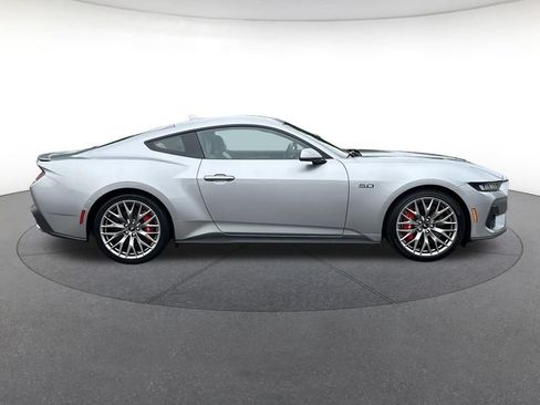 Used 2024 Ford Mustang GT Premium RWD image 7