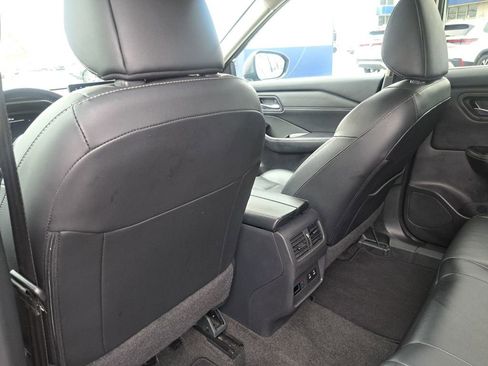 Used 2024 Nissan Rogue SL w/ SL Premium Package image 22