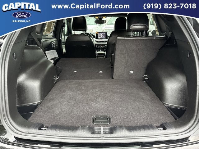 Used 2025 Jeep Compass Latitude AWD/4WD image 16