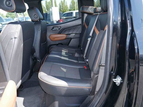 Used 2024 GMC Canyon AT4 w/ Canyon Safety Plus Package AWD/4WD image 15