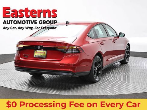 Used 2025 Honda Accord SE image 5
