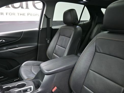 Used 2020 Chevrolet Equinox Premier image 16