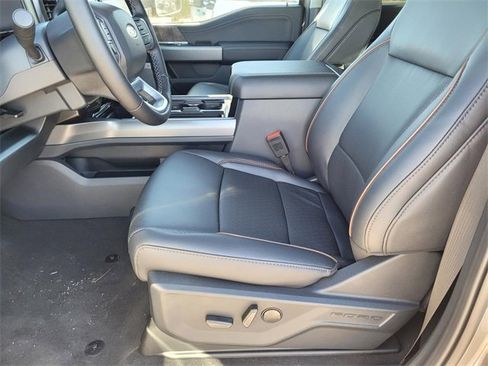 New 2026 Ford F250 Lariat w/ Chrome Package image 8