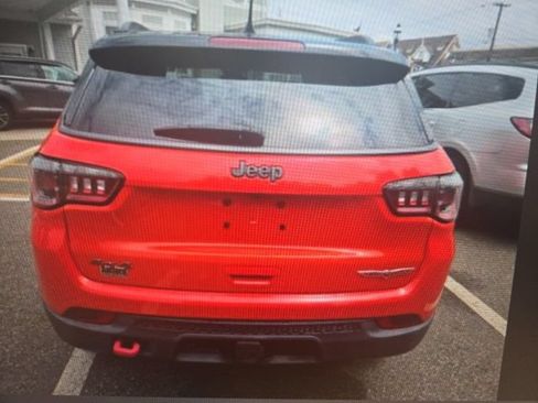Used 2017 Jeep Compass Trailhawk w/ Leather Interior Group AWD/4WD image 4