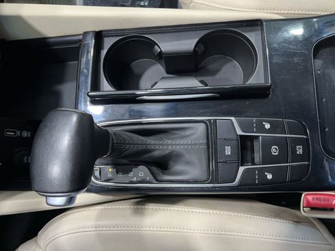 Used 2019 Kia Cadenza Technology image 20