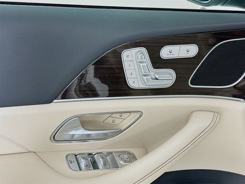 Certified 2025 Mercedes-Benz GLE 450 4MATIC image 19