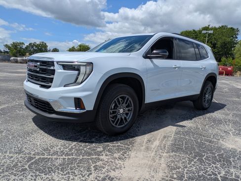New 2026 GMC Acadia Elevation FWD image 8