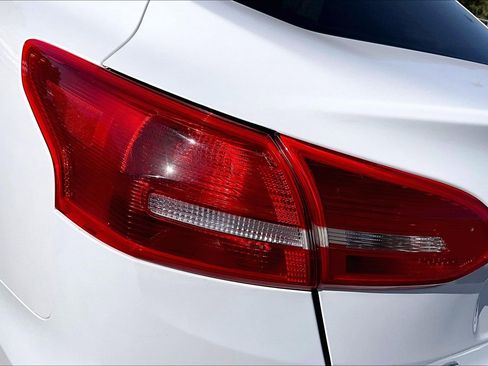 Used 2018 Ford Focus SE image 27