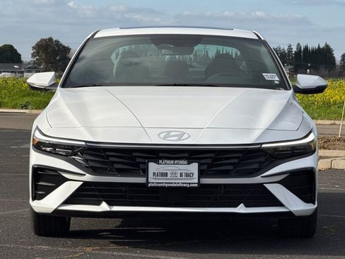 New 2026 Hyundai Elantra Limited image 6