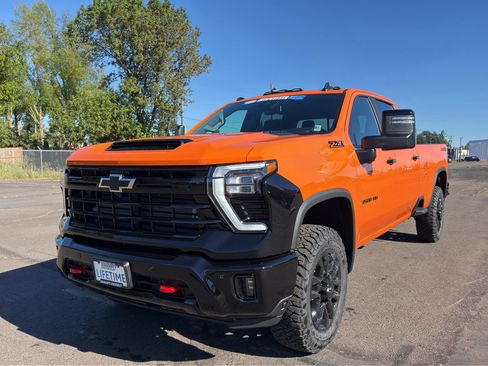 New 2026 Chevrolet Silverado 3500 LT w/ Trail Boss Package AWD/4WD image 4
