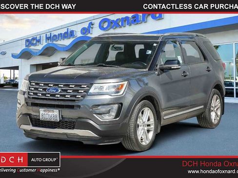 Used 2017 Ford Explorer XLT w/ Equipment Group 202A FWD image 1