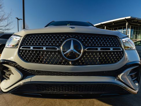 New 2026 Mercedes-Benz GLE 450 4MATIC image 4