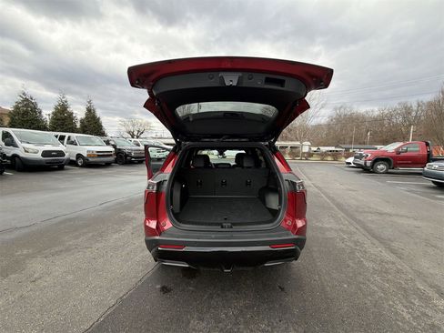 Used 2025 Chevrolet Equinox RS image 25