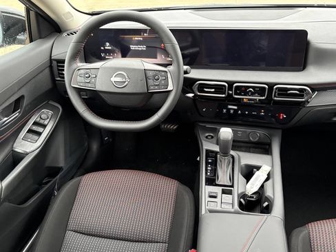 New 2026 Nissan Sentra SR FWD image 13