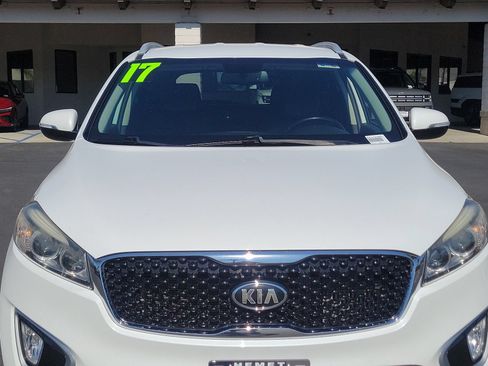 Used 2017 Kia Sorento EX w/ EX Premium Package FWD image 29