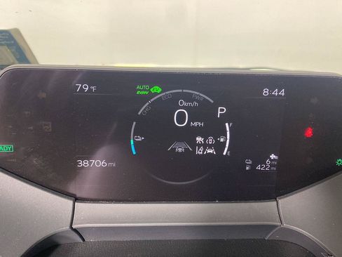 Used 2024 Toyota Prius Prime FWD image 2
