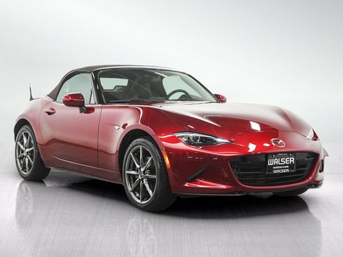 Used 2019 MAZDA MX-5 Miata Grand Touring RWD image 7