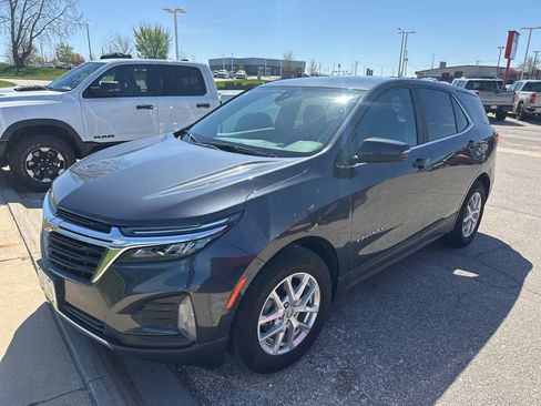 Used 2023 Chevrolet Equinox LT FWD image 3